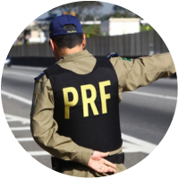 O QUE A POLÍCIA RODOVIÁRIA ORIENTA PARA QUEM BEBE E VAI DIRIGIR? O QUE A POLÍCIA RODOVIÁRIA ORIENTA PARA QUEM BEBE E VAI DIRIGIR?